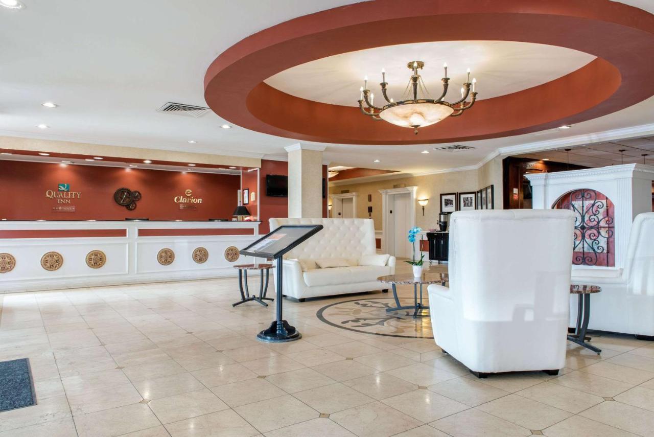 Clarion Hotel